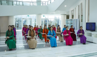 В Международном университете нефти и газа прошло торжество в честь женщин