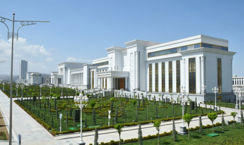 Состоялась встреча Героя-Аркадага с заместителем Генсека ООН в Ашхабаде