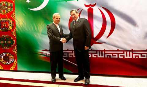 Туркмено-иранские связи подтвердили на праздничном приёме