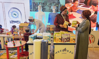 Детское питание AMC представили на выставке Kids Expo