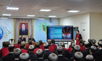 В ИМО МИД Туркменистана рассмотрели роль арабского языка и многоязычной дипломатии