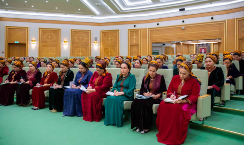 В Туркменистане прошел семинар для работников дошкольного образования