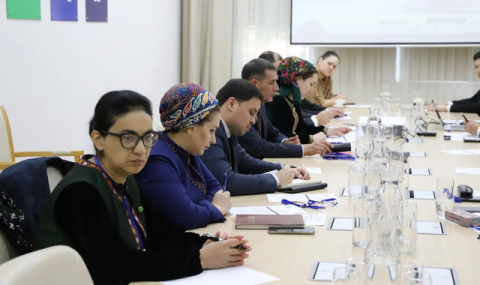 В Ашхабаде рассмотрели усиление роли адвокатов и доступ к юрпомощи