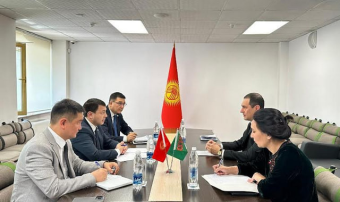 Встреча посла Туркменистана с министром культуры Кыргызстана прошла в Бишкеке