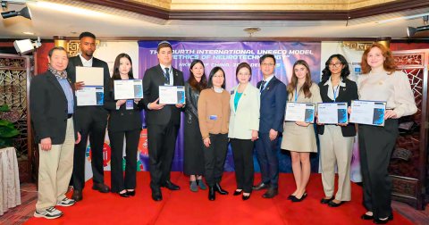 Туркменский студент представил страну на международной Модели ЮНЕСКО в Гонконге