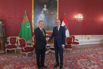 Герой-Аркадаг пригласил президента Австрии посетить Ашхабад