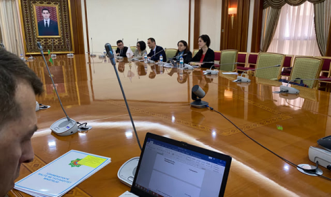 Туркменистан участвует в развитии Транскаспийского транспортного маршрута