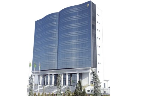 Газета «Туркменистан» объявила творческий конкурс для молодых журналистов