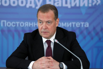 Дмитрий Медведев поздравил Сердара Бердымухамедова с Новым годом