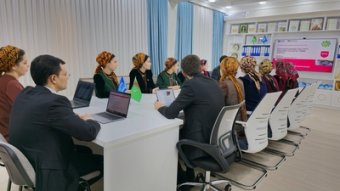 В языковом вузе Туркменистана проходят курсы для преподавателей английского языка