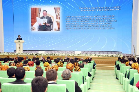 Презентация новой книги Героя-Аркадага «Hakyda göwheri»