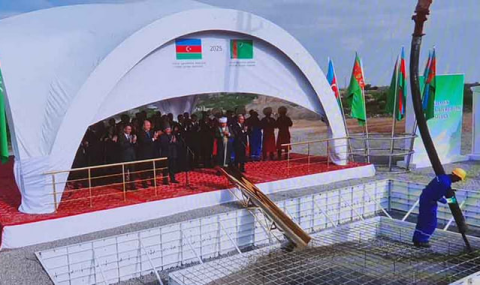 Туркменистан укрепляет связи закладкой новой мечети