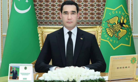 Президент Туркменистана обсудил ход сельхозработ и строительства в регионах