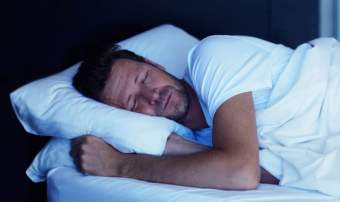 Ученый назвал способ быстро снова уснуть ночью