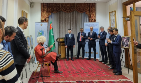 На берегах Темзы отметили 34-летие независимости Туркменистана