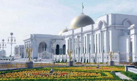 К юбилею нейтралитета в Туркменистане вышла новая книга Президента