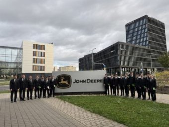 Студенты аграрных вузов Туркменистана прошли практику на заводах John Deere