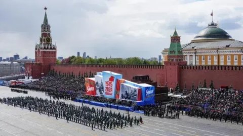 Президент Туркменистана принял участие в проведённых в Москве торжествах в честь Дня Победы